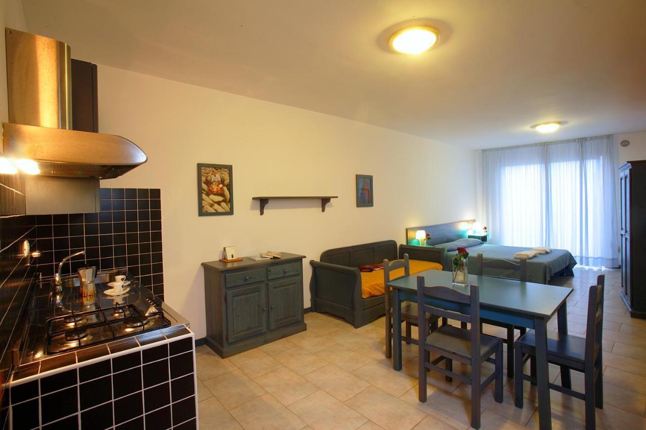 Residence Borgo San Sebastiano Bergeggi Værelse billede