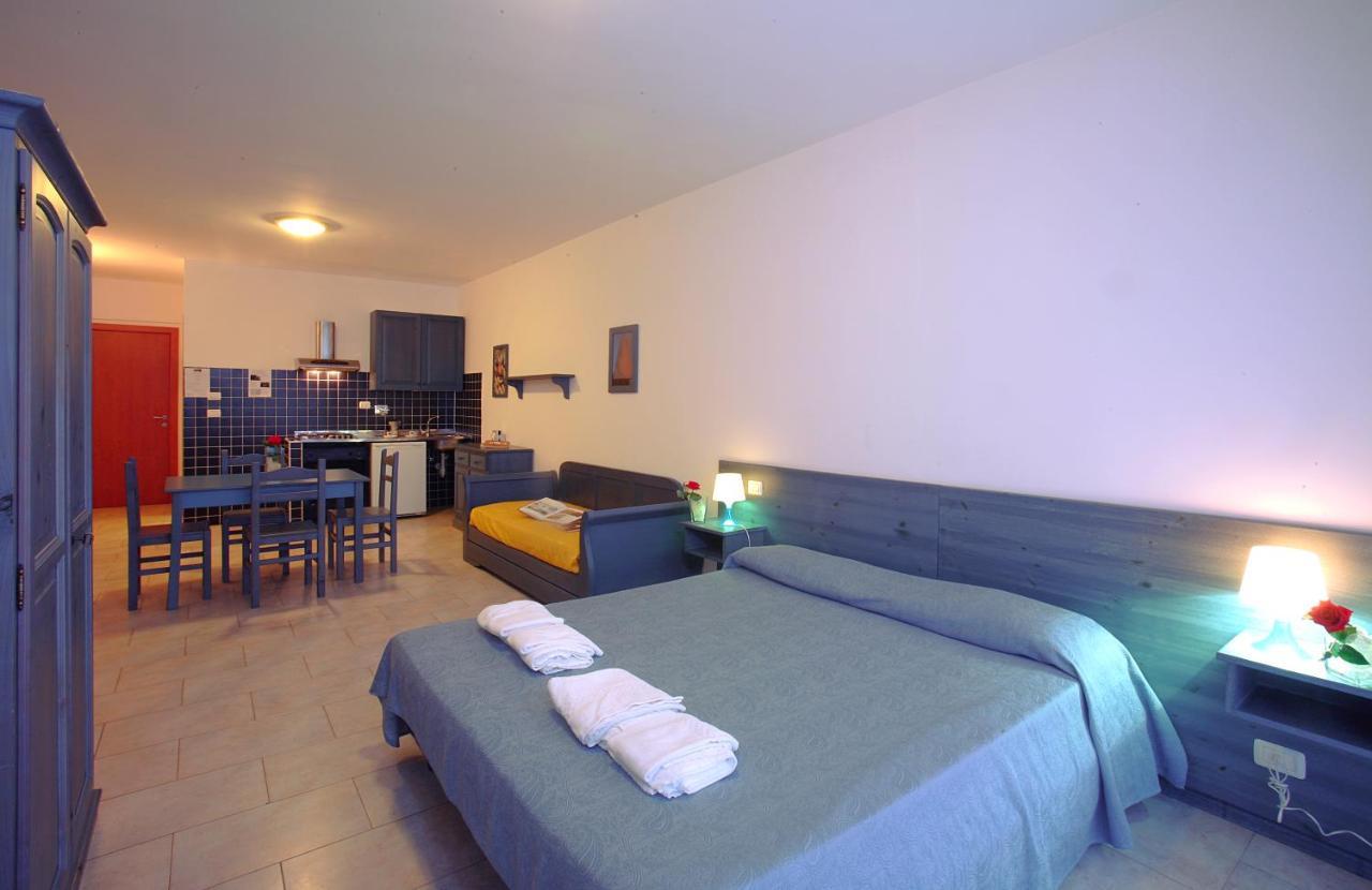 Residence Borgo San Sebastiano Bergeggi Værelse billede