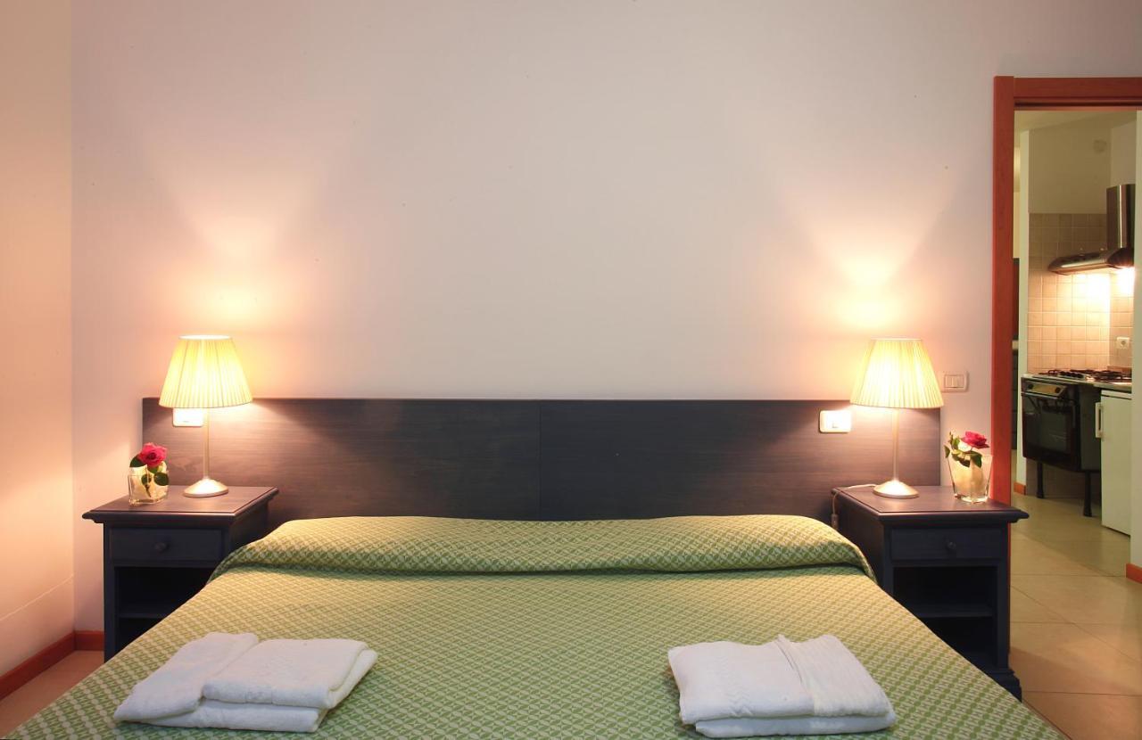 Residence Borgo San Sebastiano Bergeggi Værelse billede
